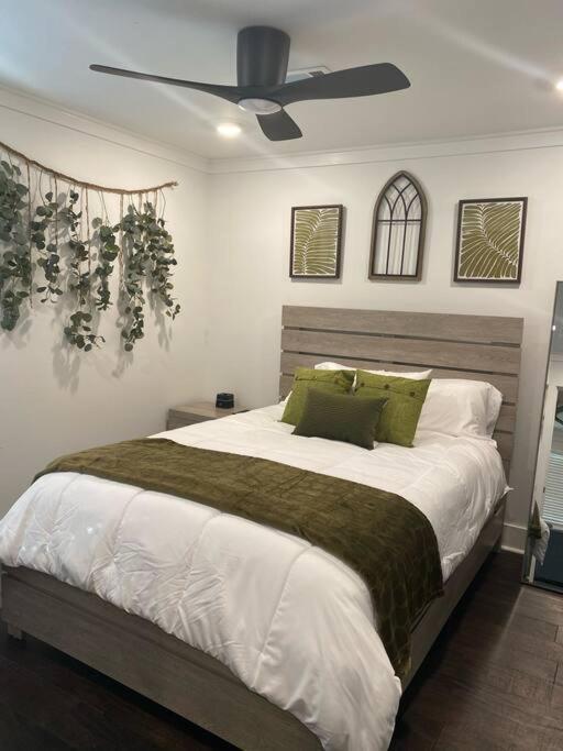 Cozy 2-Bedroom Farmhouse With Parking On Premise Смирна Экстерьер фото
